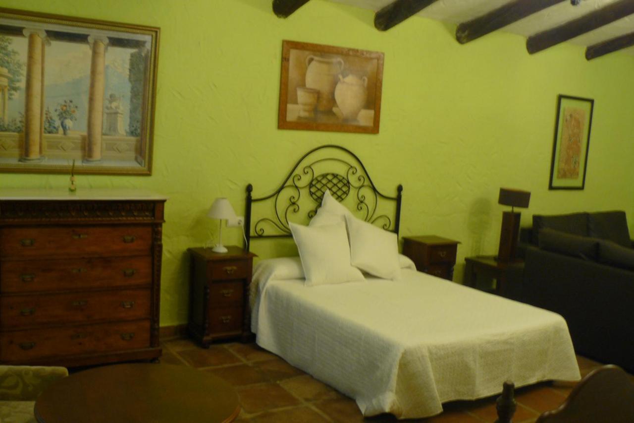 Hotel Restaurante Las Buitreras Эль-Кольменар Экстерьер фото