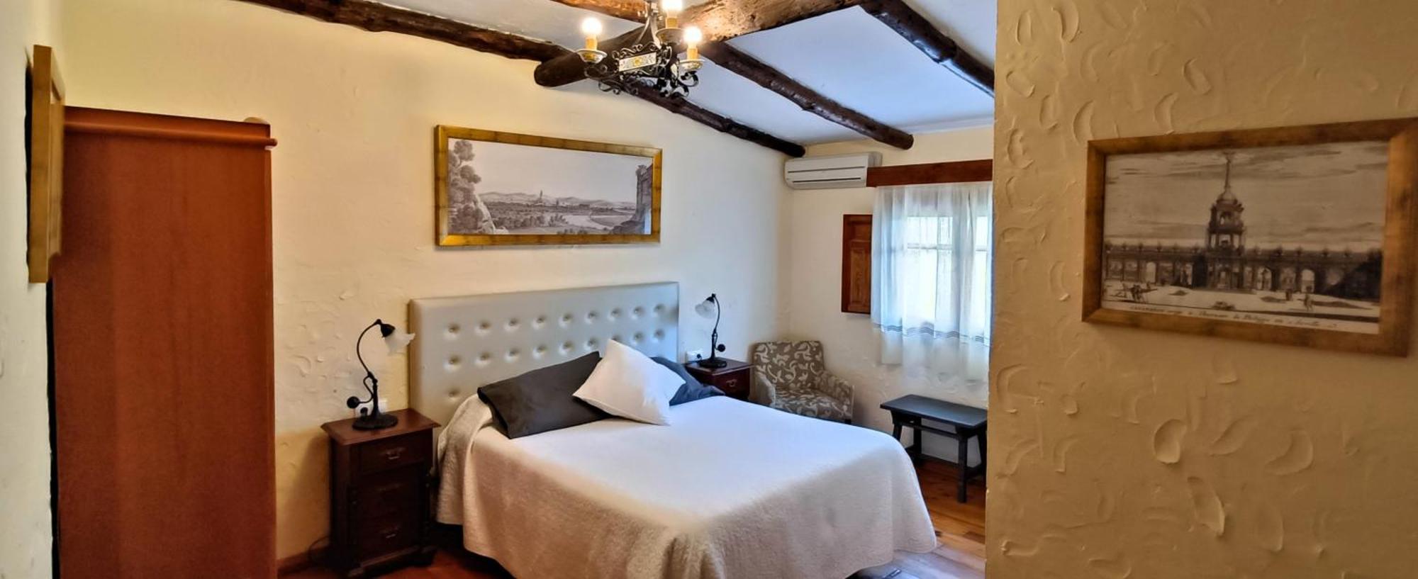 Hotel Restaurante Las Buitreras Эль-Кольменар Экстерьер фото