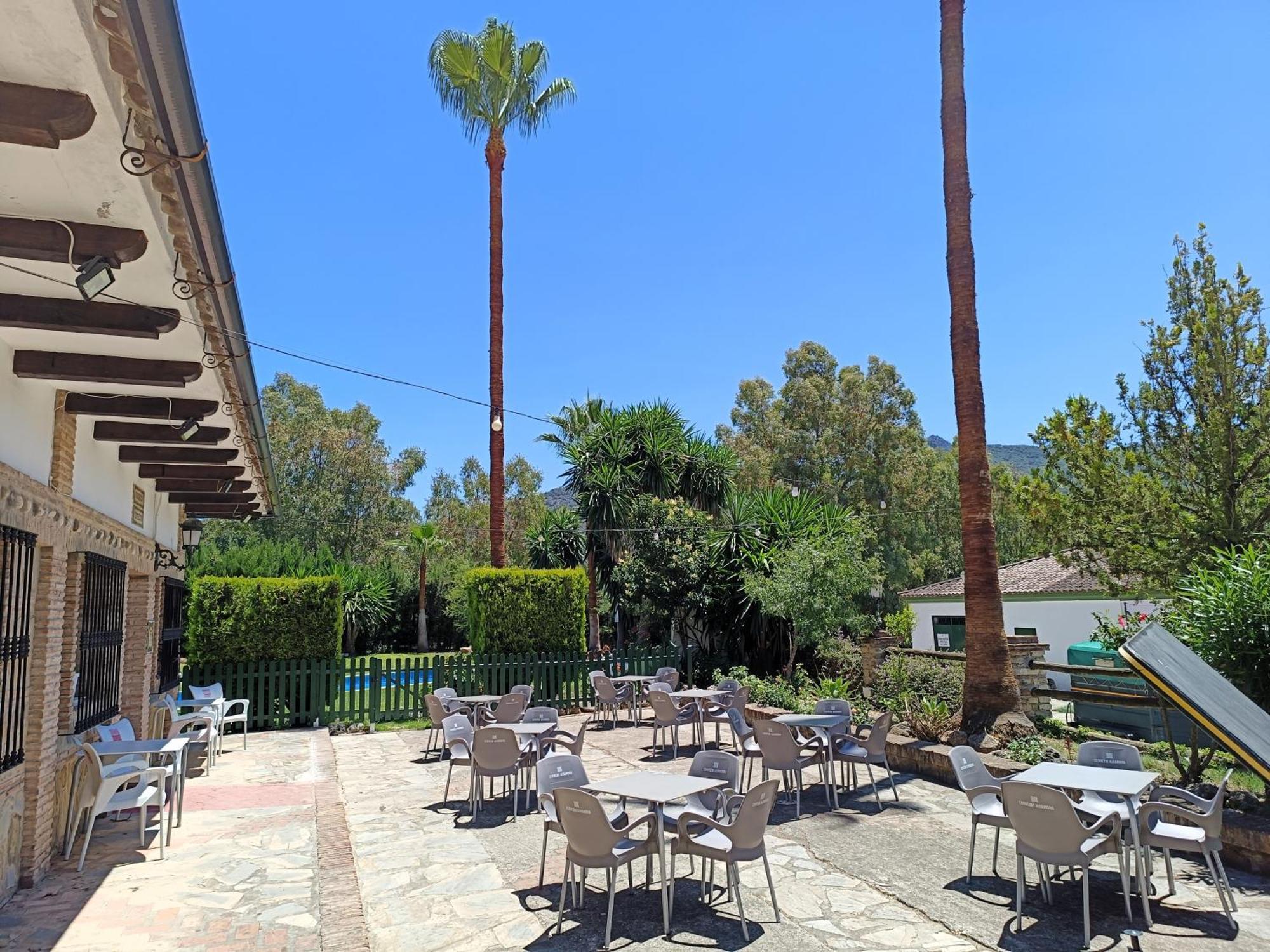 Hotel Restaurante Las Buitreras Эль-Кольменар Экстерьер фото