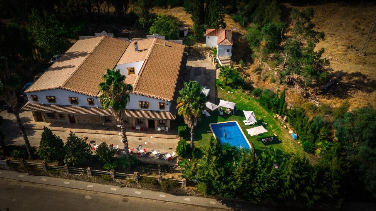 Hotel Restaurante Las Buitreras Эль-Кольменар Экстерьер фото